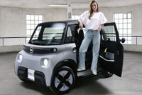 軽自動車よりも小さい! 15歳から運転できるオペル、約132万円から販売 画像