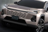 【トヨタ RAV4 新型】「SUVハンマーヘッド」がタフさ強調、都会派デザインの「CORE」 画像