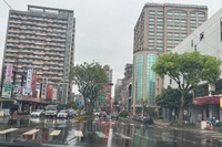 スリップサインでは遅すぎる! ウエット性能が落ちる“意外なタイミング” ~Weeklyメンテナンス~ 画像