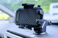 今年の暑さはヤバイ! 車内で“スマホ熱暴走”、実践的対策教えます 画像