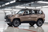 露ラーダのSUV、モダンな表情に一新 『ニーヴァ・トラベル』に改良新型 画像