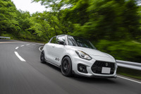 スイスポ最終モデルの完全進化形! BLITZが手掛けた“走りと快適”の完熟セットアップ