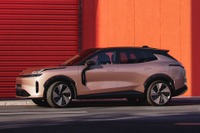 Lynk & Coの新型PHEV『08』、欧州でオンライン販売開始…EV航続200km 画像