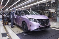日産、追浜工場の存続案浮上、台湾・鴻海とEV生産を検討［新聞ウォッチ］ 画像