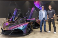 ハイブリッドV12エンジンのゼンヴォ『オーロラ』、第一号車がグッドウッド2025でデビューへ 画像
