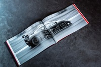 1995年のルマン制したマクラーレン『F1 GTR』、日本人カメラマンによる写真集を限定発売 画像
