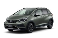 ホンダ『フィット』が一部改良、新価格は177万6500円から…「クロスター」の内外装カラー変更 画像