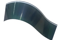 薄型で軽く曲げられる太陽電池、日産が販売店で実証実験へ 画像