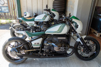 BMW『R12』と『R18』を“バイエルンの森”カスタム、「スピード・シスターズ」発表 画像