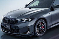 BMW『3シリーズ』誕生50周年、日本専用の記念限定車710台を発売…698万円から 画像
