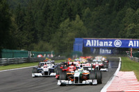 【F1ベルギーGP】ライコネンがフィジケラとのマッチレースを制す 画像