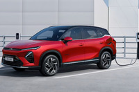 シボレーのSUV『キャプティバ』、中東でEVとPHEVを展開 画像