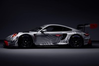 ポルシェ911のレーシングカー、「GT3 R」が進化...サスペンションと空力を最適化 画像