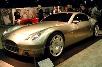裁判ざたのアメリカン・スーパーカー、カニンガム『C7』をGMが応援? 画像
