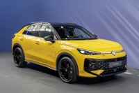 VW、新型『T-Roc』の予約販売をドイツで開始…スポーティな「R-Line」も設定 画像