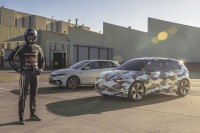 次世代『ID.ポロ』もチラ見せ…VW『ポロ』50周年、記念動画でドリフト披露 画像