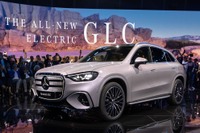 メルセデスベンツ『GLC』新型、航続713kmのEVとして登場…IAAモビリティ2025 画像