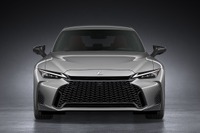 レクサス『IS』改良新型、表情一新…2026年発売へ 画像