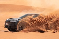 ポルシェ『カイエン』次期型のEV、最新プロトタイプ公開…デビューは年内 画像