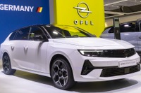 オペル『アストラワゴン』にハイブリッド、1200km以上を無給油走行可能…IAAモビリティ2025 画像