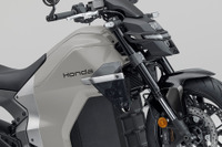 「本気の電動二輪が出てきた」ホンダ初のフルサイズEVバイク『WN7』発表にSNS沸く 画像