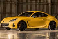 スバル『BRZ』に「シリーズ・イエロー」、米国は日本より50台多い350台を限定販売へ 画像