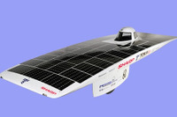 シャープ、ソーラーカーレースで東海大学チームに太陽電池を供給 画像