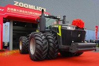 世界最高出力1200馬力、ハイブリッドトラクター「DX7004」発表…中国ズームライオン 画像