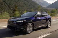 スバル『ソルテラ』改良新型は表情一新、338馬力の「XT」新設定...今秋米国発売へ