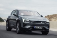 ポールスターの電動SUV『3』、800V電気アーキテクチャ採用で充電時間25%短縮…2026年型を欧州発表 画像
