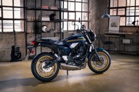 ザッパーデザイン採用のレトロスポーツ、カワサキ『Z650RS』に新カラー登場 108万9000円 画像