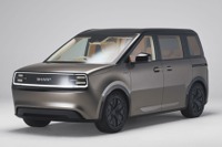 シャープのEVコンセプト「LDK+」、第二弾はAIoT技術で家電と連携…ジャパンモビリティショー2025 画像
