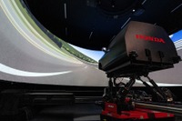 ホンダ栃木四輪開発センターのドライビングシミュレーターで酔わなかった話 画像