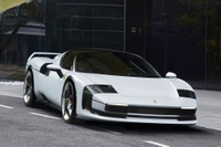 伝説のフェラーリ『F40』に着想、最新ワンオフ『SC40』発表…830馬力の電動スーパーカー 画像