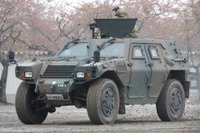 東名EXPASA足柄で自衛隊車両展示…軽装甲機動車や装輪装甲車など　11月2・8日 画像