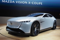 マツダ、ロータリーPHEV搭載スポーツ『ビジョン・クロスクーペ』公開…ジャパンモビリティショー2025 画像