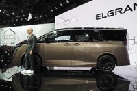 日産エスピノーサ社長「国内事業再始動」、新型車2車種に期待…ジャパンモビリティショー2025 画像