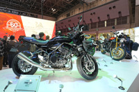 カワサキ『Z900RS SE』と『Z900RS CAFE』2026年モデルを世界初公開、話題の『Ninja H2』エンジン搭載のオフロード四駆も…ジャパンモビリティショー2025 画像