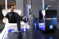 「靴は乗り物」カーデザイナーがミズノとコラボ、一足に表現した「身体拡張」の楽しさとは…ジャパンモビリティショー2025 画像