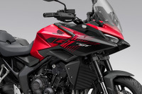 ホンダ『CB1000GT』世界初公開、「ホーネット」ベースに快適性＆長距離性能を高めた高性能ツアラー 画像