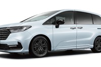 ホンダ『オデッセイ』が新色追加、2列目大型ロールサンシェードも標準装備…508万6400円から 画像
