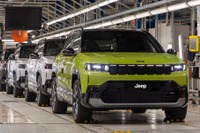 ジープ『コンパス』新型、イタリアのステランティス工場で生産開始…375馬力のEVも設定