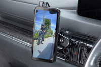 サイドミラーの死角を減らせる補助ミラーは、アナログとデジタル、どっちが買い？［特選カーアクセサリー名鑑］ 画像