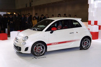 アバルト 500…左ハンドル仕様を追加 画像