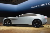 マツダ株価が続伸…円安進行、投資判断引上げを好感した買いが入る 画像