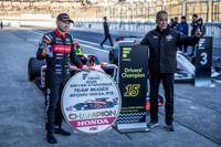 ホンダの岩佐歩夢選手、参戦2年目でスーパーフォーミュラ年間王者に…鈴鹿最終戦で今季2勝目 画像