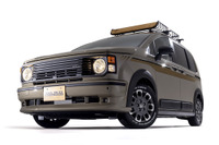 これがホンダ『フリード』!? ニューレトロに変身、ダムド話題の新作ボディキットがついに販売開始 画像