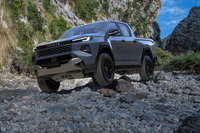 トヨタ株価が小幅続落、グループ会社元社員が詐欺容疑で逮捕と伝わる 画像