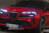 【アルファロメオ ジュニア 新型試乗】音でも魅了する官能派も、HV化でおりこうさんに？…岩貞るみこ 画像