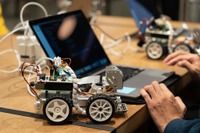 トヨタやマツダが参画、「自動運転ミニカーバトル」始動…自動車業界の人材育成へ 画像